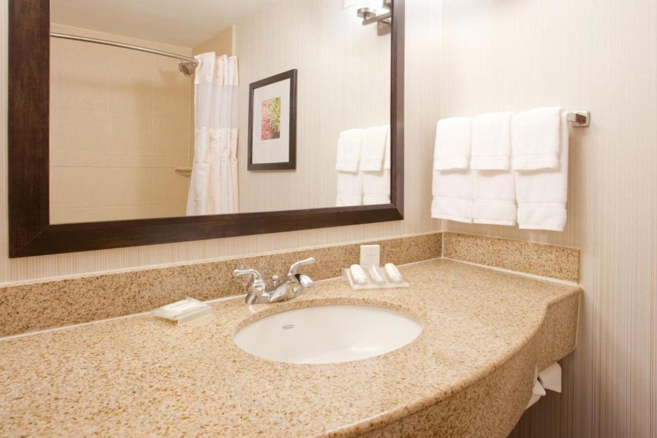 Hilton Garden Inn Boca Raton Bagian luar foto