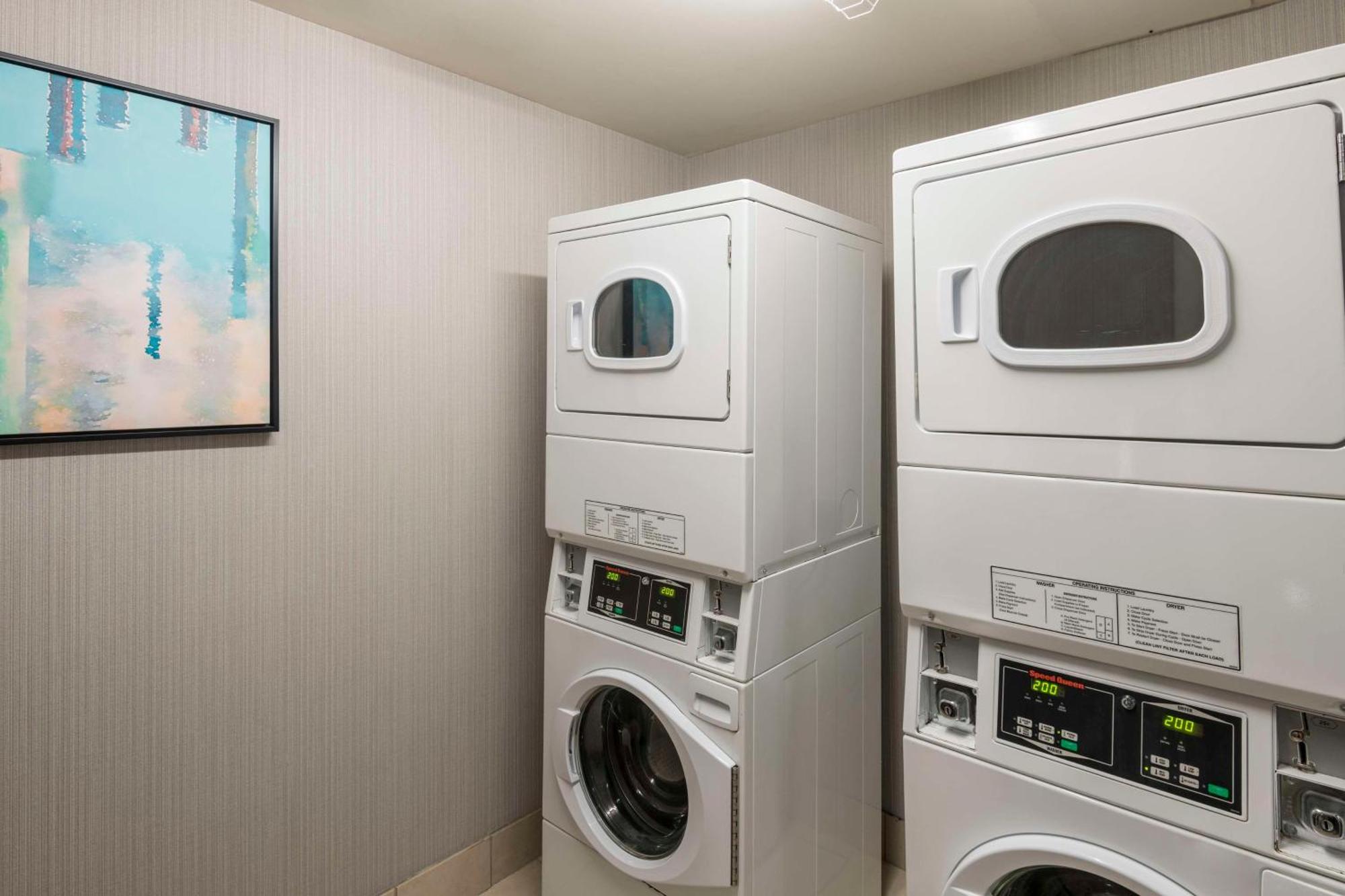 Hilton Garden Inn Boca Raton Bagian luar foto