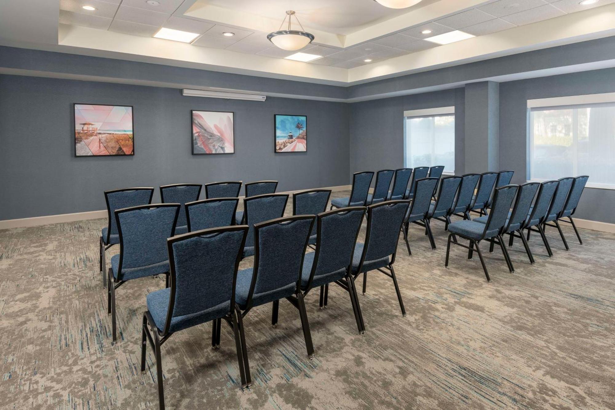 Hilton Garden Inn Boca Raton Bagian luar foto
