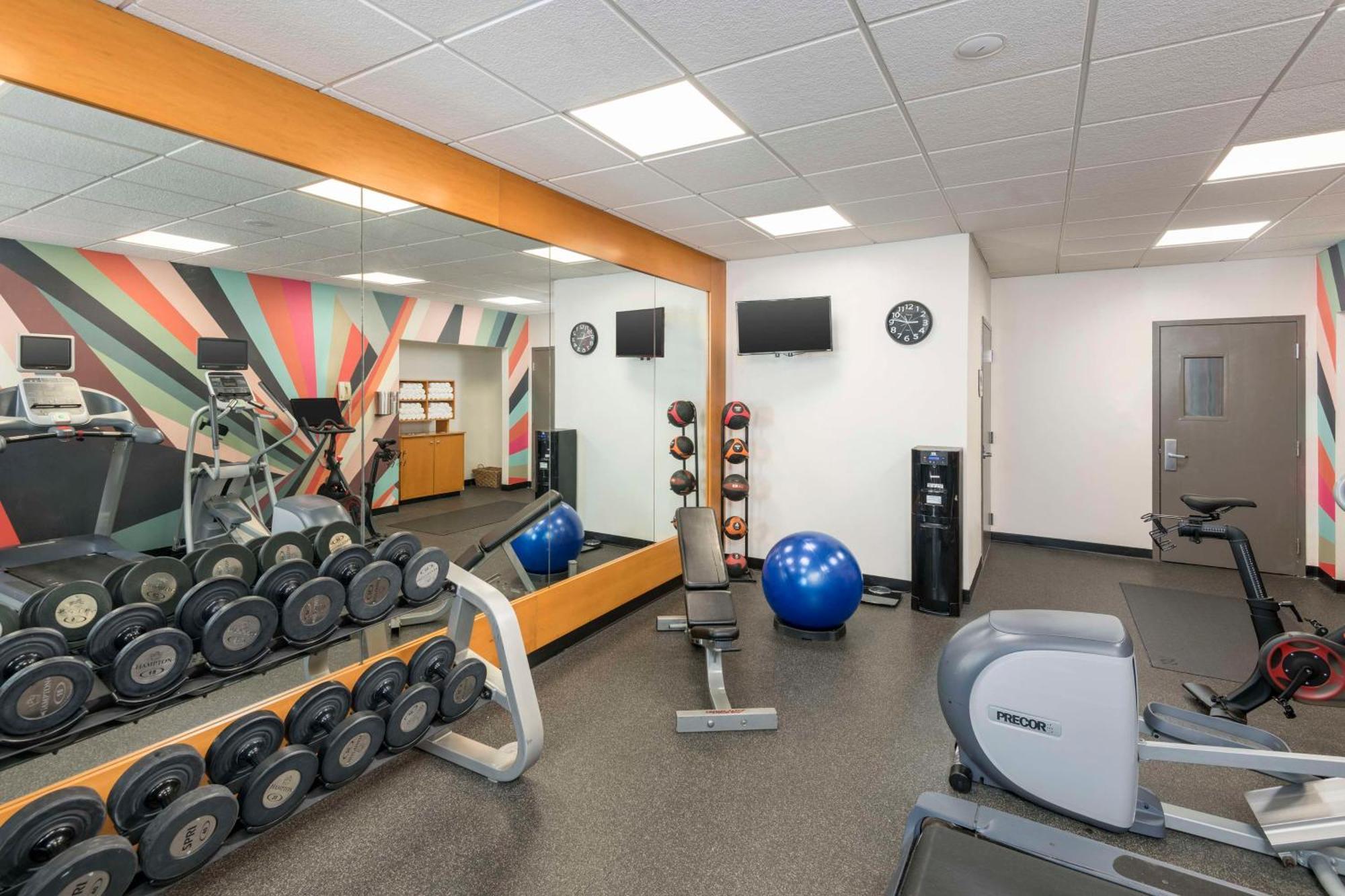 Hilton Garden Inn Boca Raton Bagian luar foto
