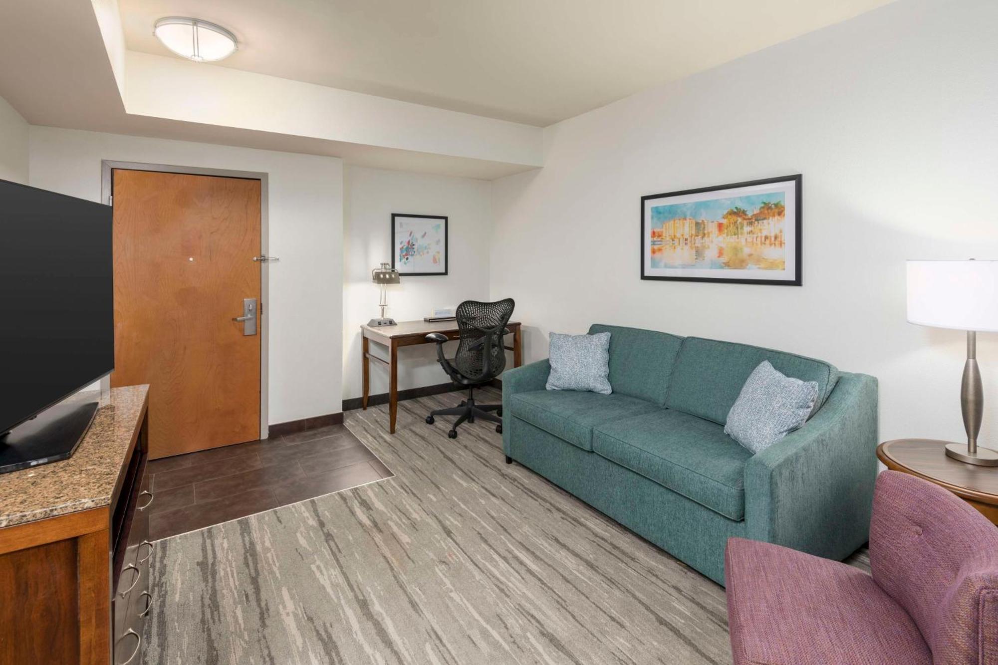 Hilton Garden Inn Boca Raton Bagian luar foto