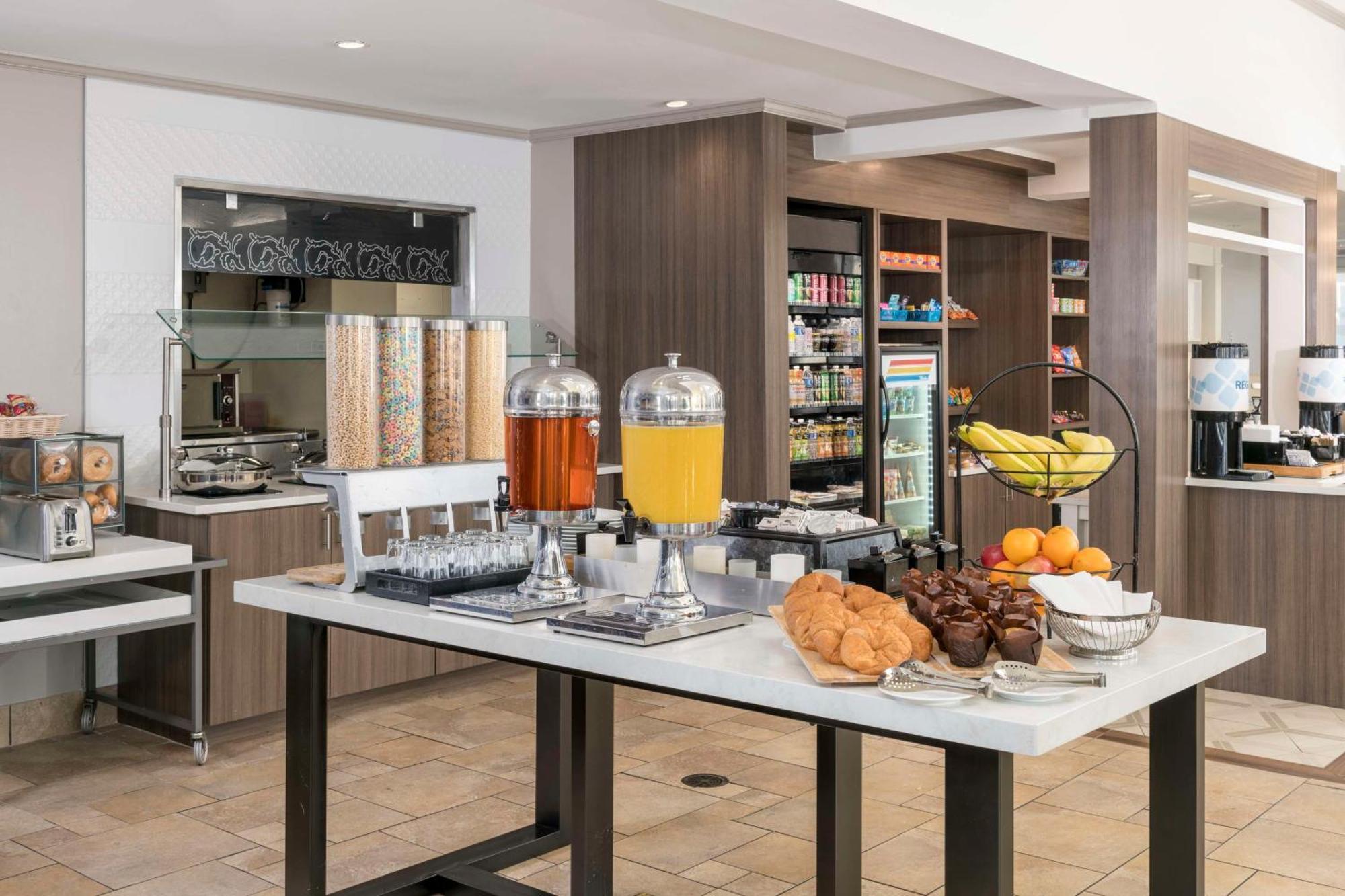 Hilton Garden Inn Boca Raton Bagian luar foto